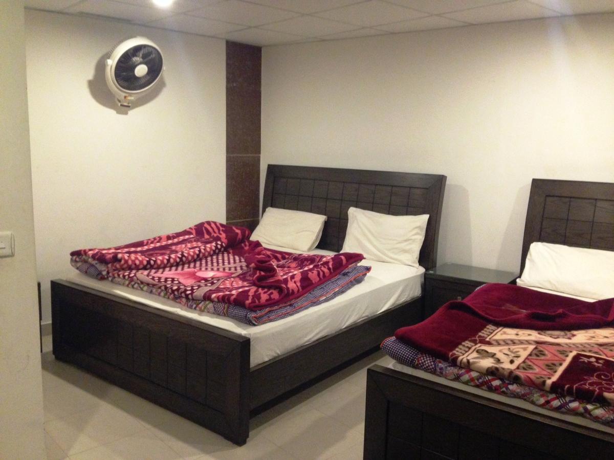 The Smart Hotel Murree Extérieur photo